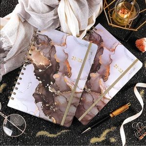 21/22 Planner (July 2021-June 2022)